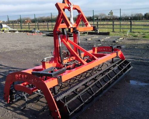 COMPACT SEEDBED CULTIVATOR / ZUBR