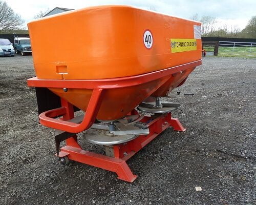 Double Discs Spreader 600 L