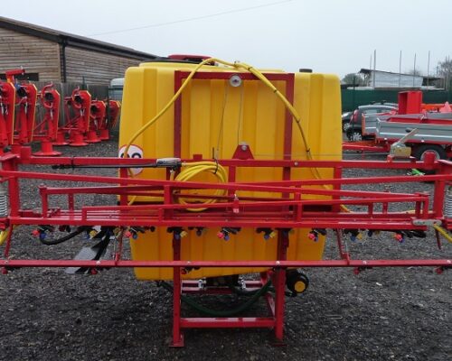 CROP SPRAYER 1000l - Boom 12m
