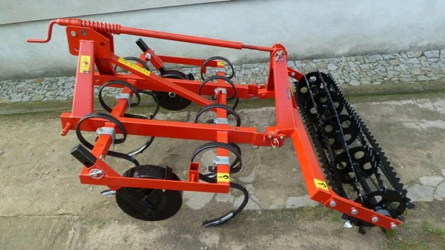 SPRING TINES CULTIVATOR WITH CRUMBLER ROLLER 1500mm